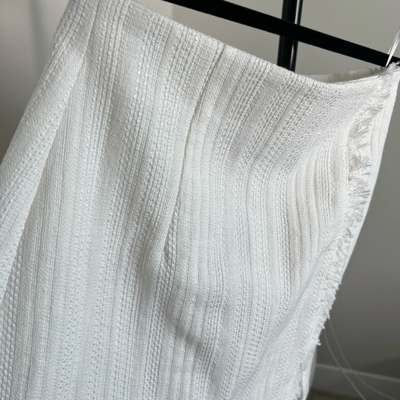 NWT URBAN REVIVO Off White Two Piece Fringe Blazer And Skirt Set - Picture 7 of 7